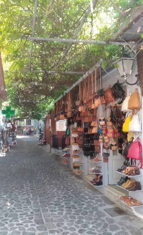 Stroll through the traditional market